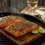 Sommertafel mit Seele: Wie du Leinen, Steingut und Wildkräuter perfekt inszenierst